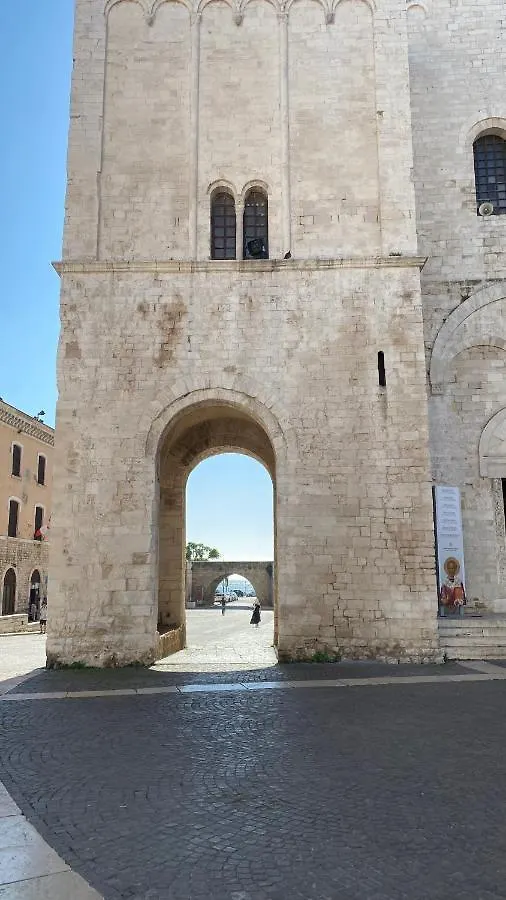 Arco Vanese Bari 0*,
