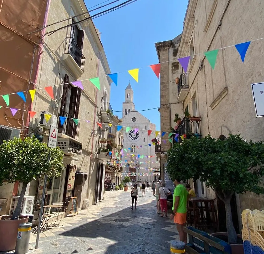 Arco Vanese Bari Italia
